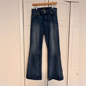 7 for All Mankind Tailorless Dojo in distressed authentic light 31 x 31 inseam